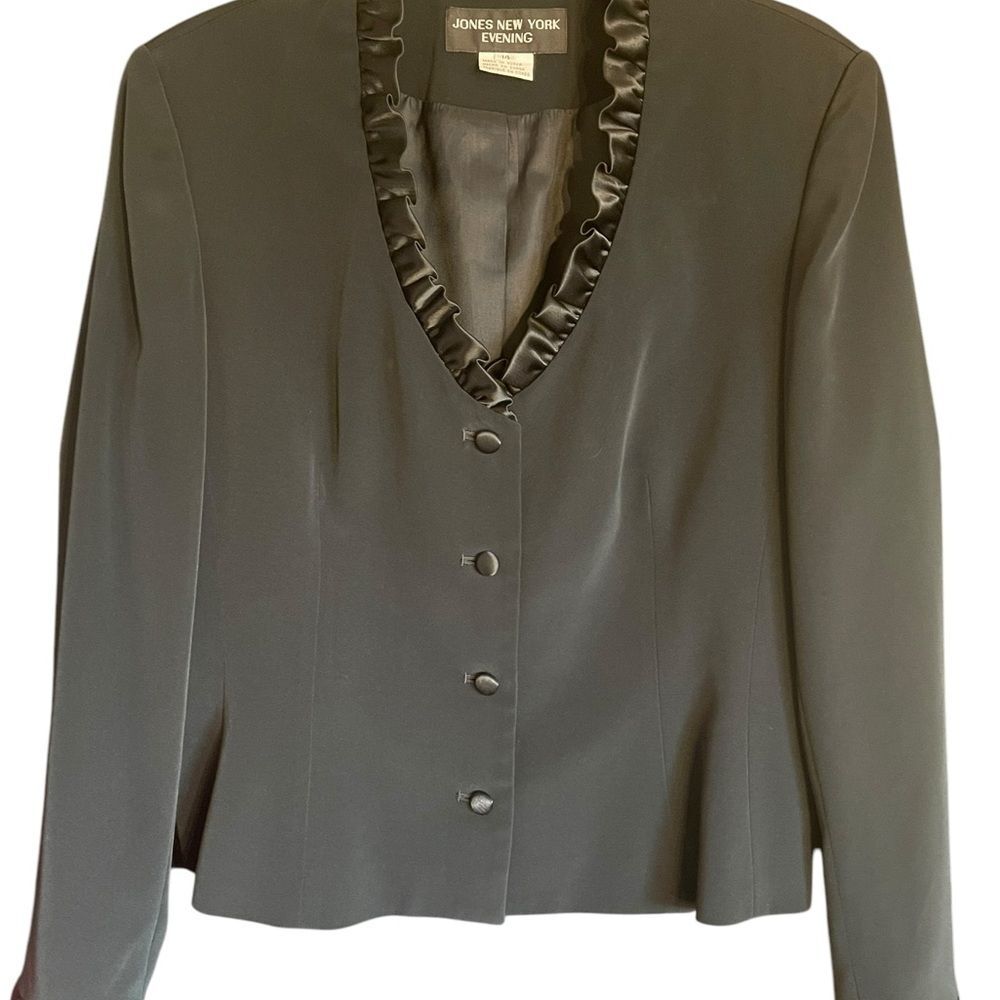 Jones New York Evening Vintage Black Blazer w/Tailored Fit and V-Neckline Sz 14